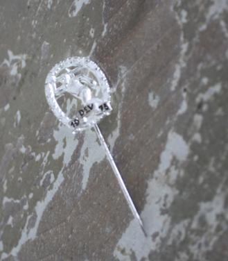 Zilverkleurig speltje dlv 1975