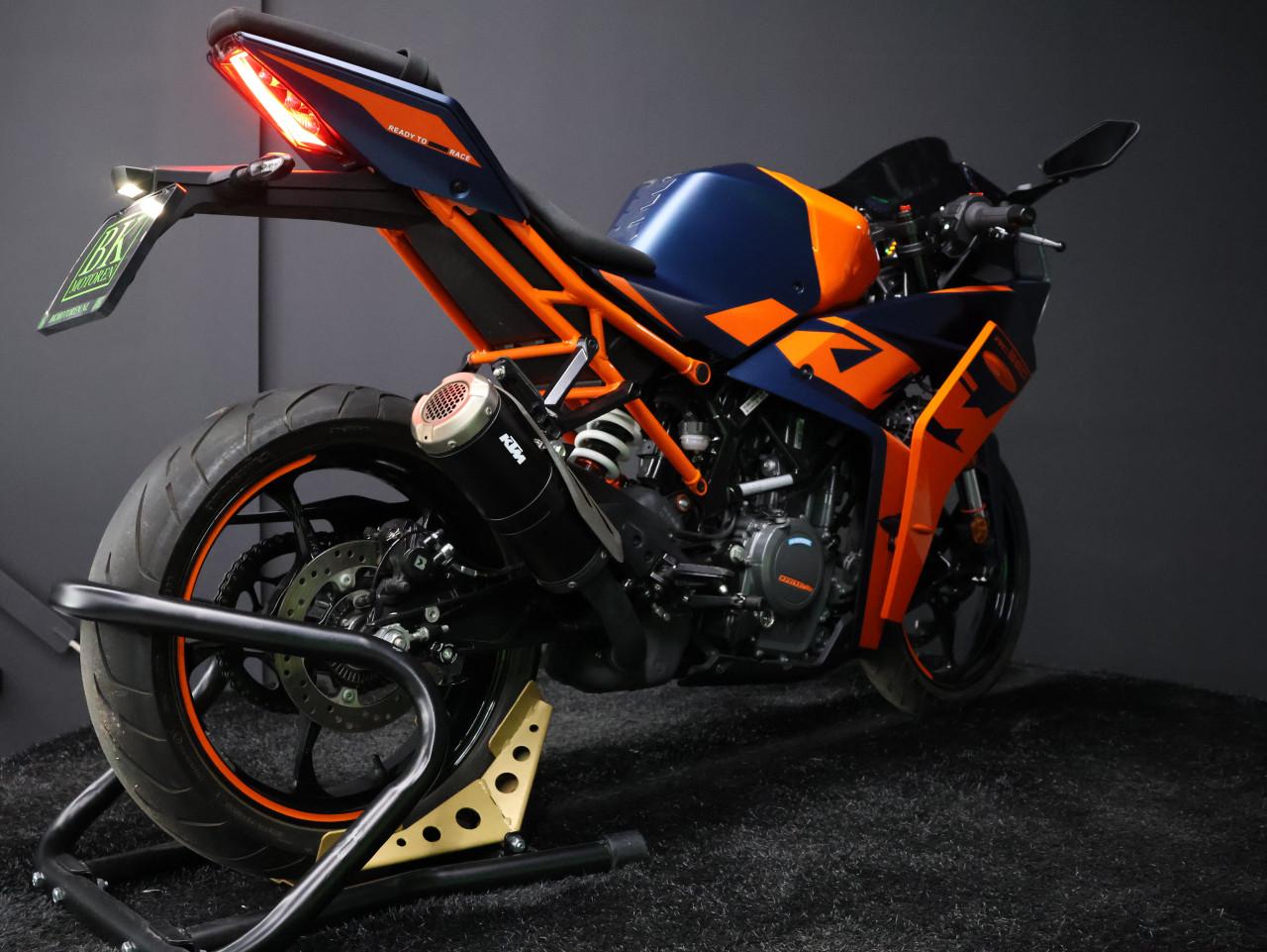 RC 390
