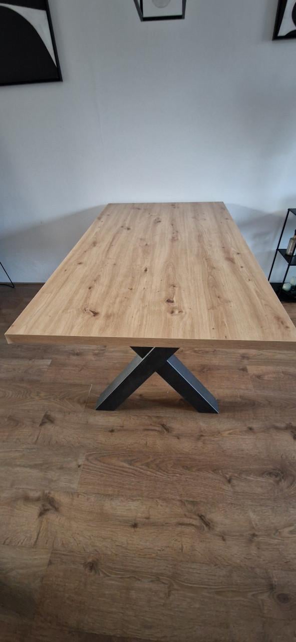 Miori Tafelblad met poten