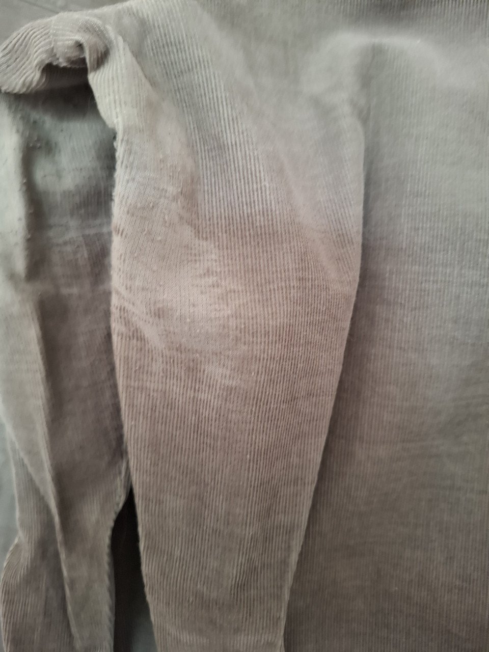 Casual collection ribfluweel. Khaki groen. Maat 44. Gedragen.