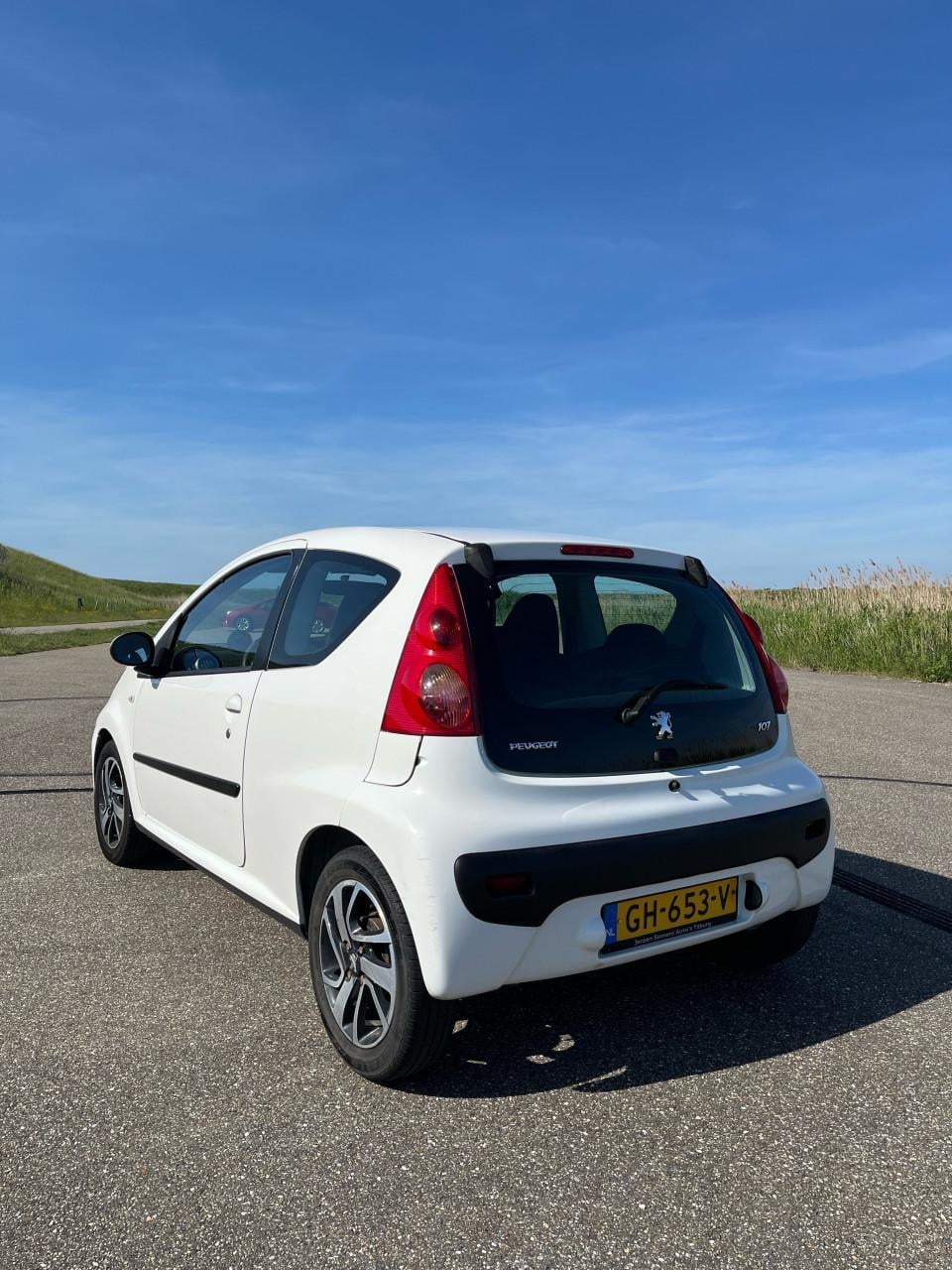 Peugeot 107 2009 - zuinig - carplay - 149k km