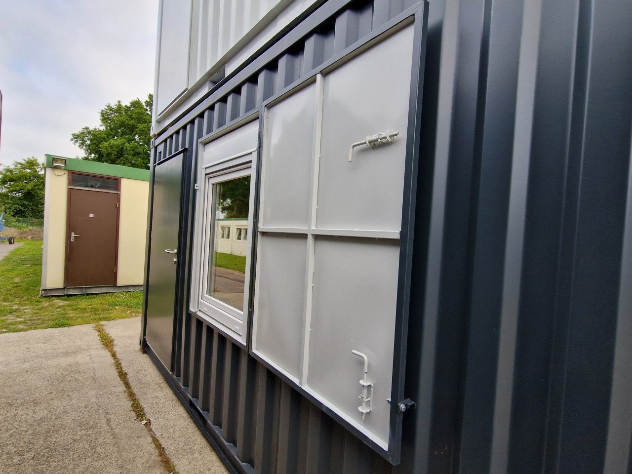 Nieuwe 20ft combinatiecontainers / combicontainers 600x244cm