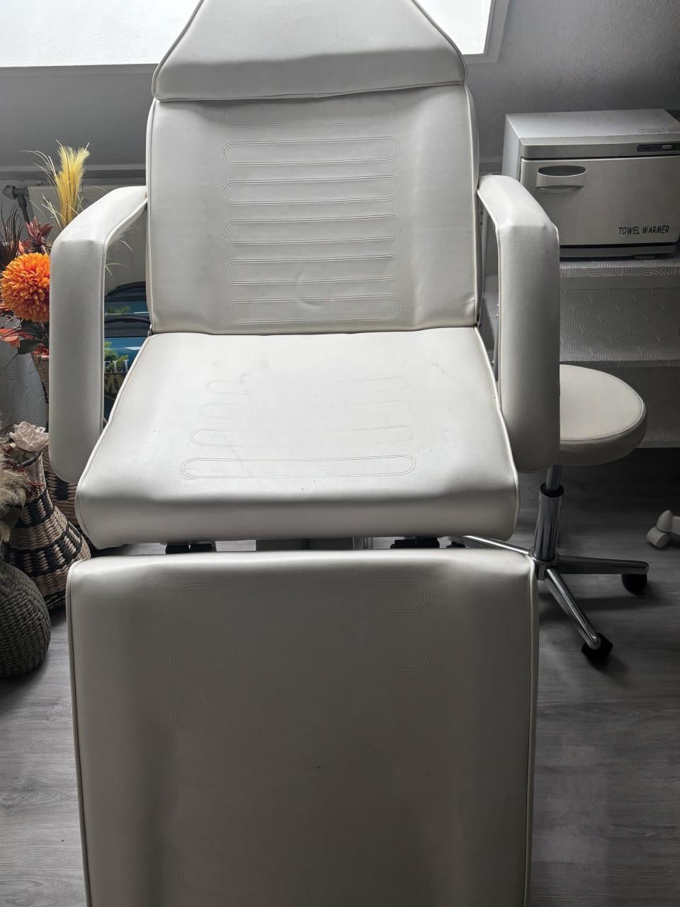 Behandel en of massage stoel met extra’s