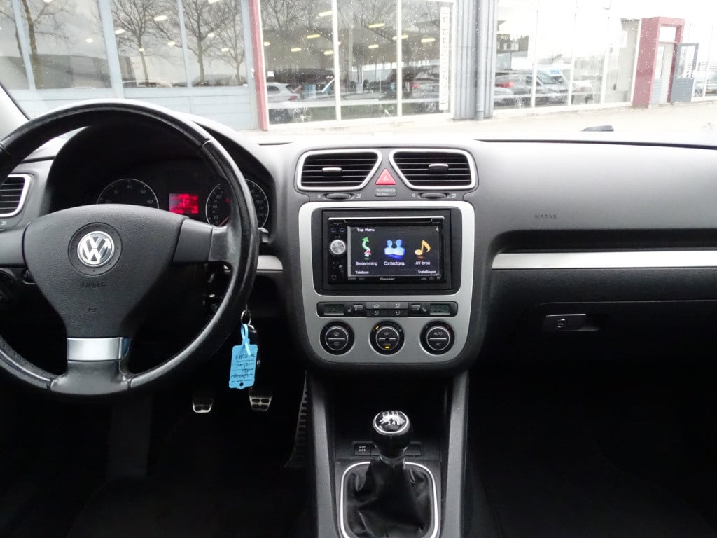 Volkswagen Eos 2.0-16v fsi 150pk | stoelverwarming | leder | navi