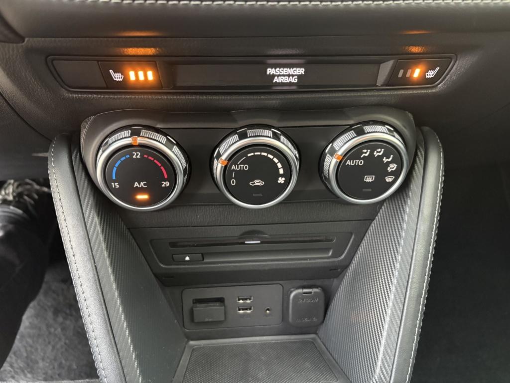 Mazda 2 1.5 skyactiv-g gt-m keyless entry headup display