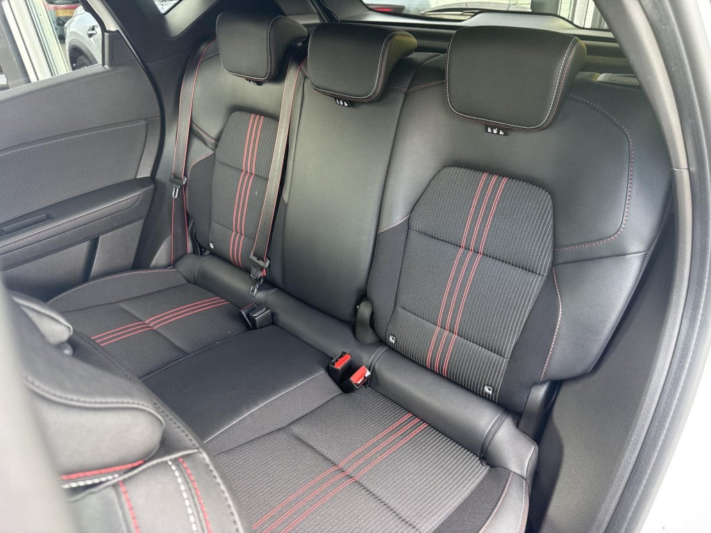 Renault Captur 1.6 e-tech plug-in hybrid 160 r.s. line