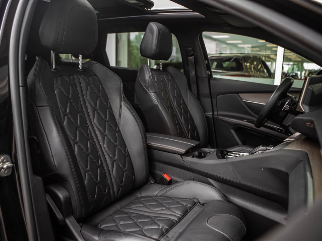 Peugeot 5008 1.2 puretech 130pk gt automaat | 7-zits | nappa leder | focal 