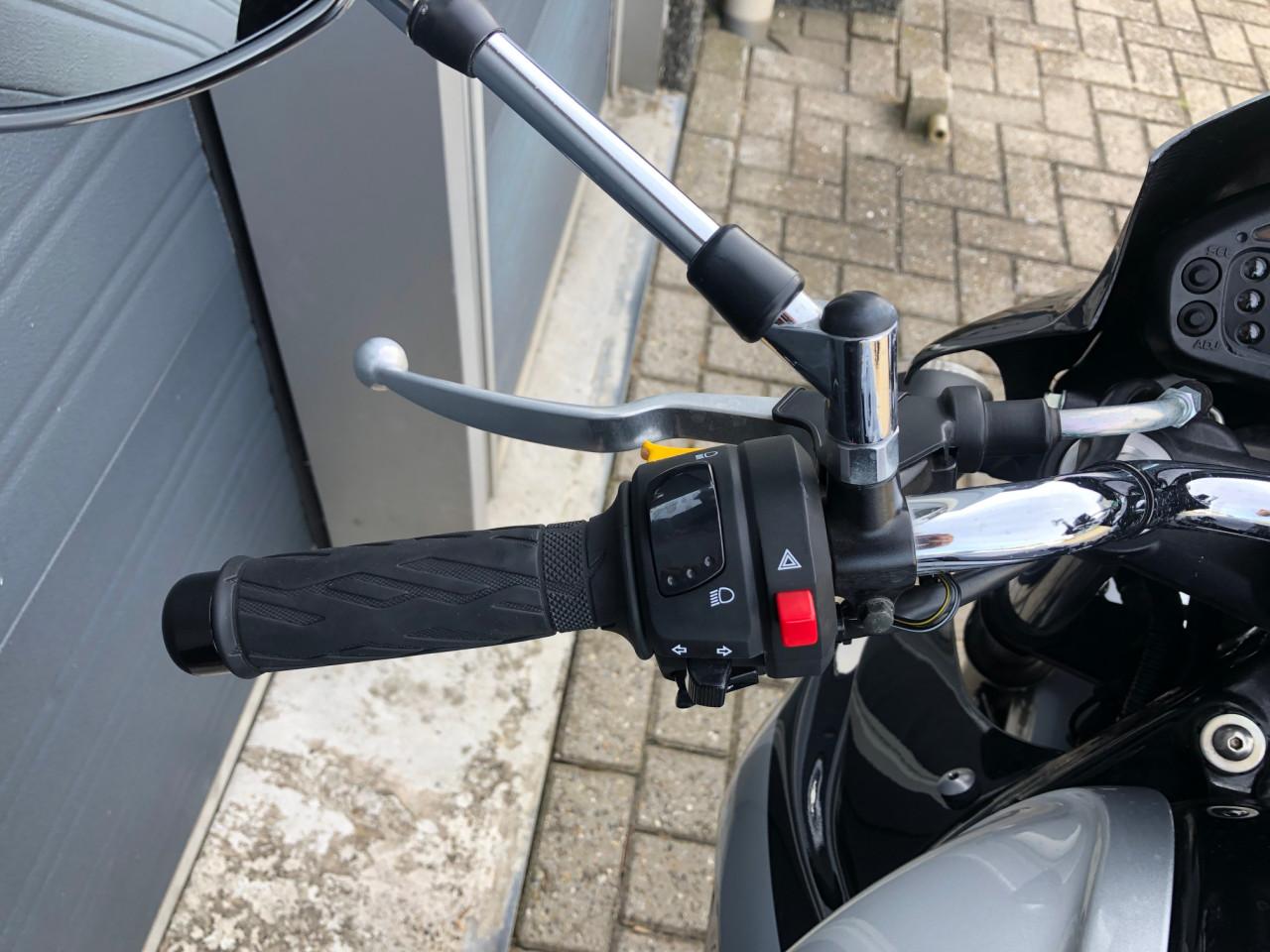 Suzuki SFV650 Gladius uit 2013, 13dkm met ABS, Rijklaar mee €3750,-