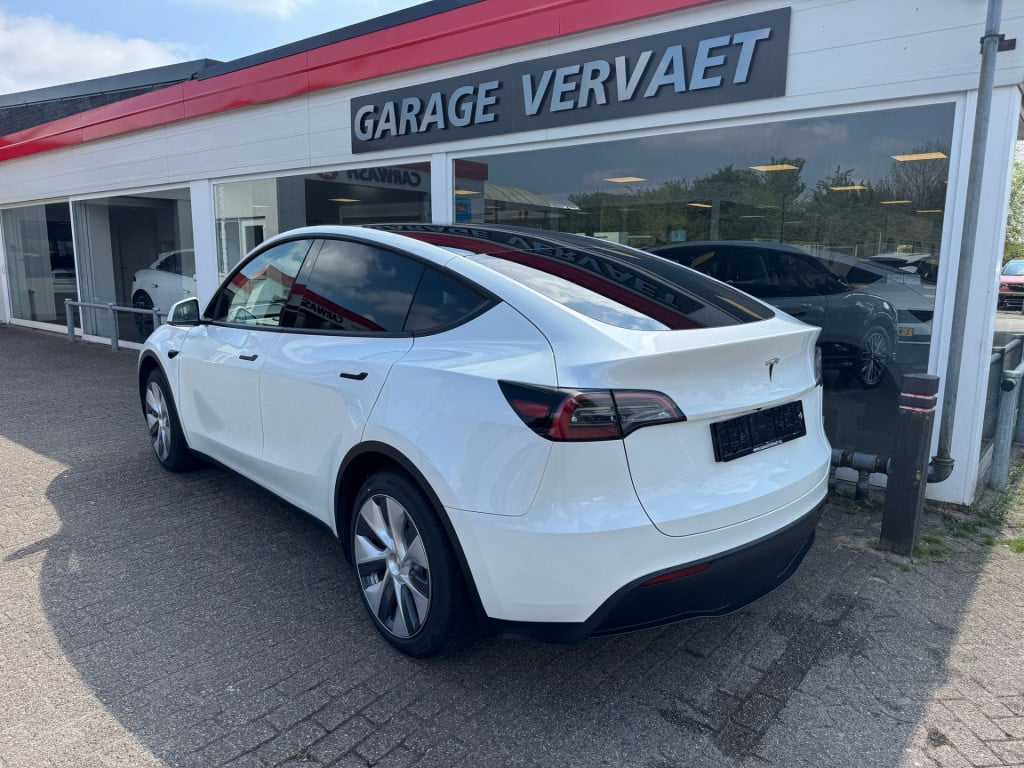Tesla Model Y rwd 58 kwh