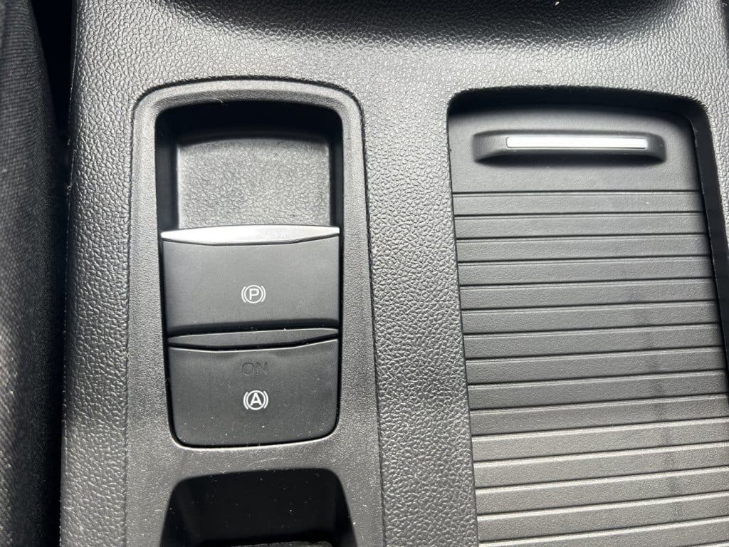 Ford Focus wagon 1.0 ecoboost hybrid 125pk st line business , trekhaak , wi