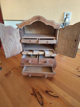 Decoratief mini kastje