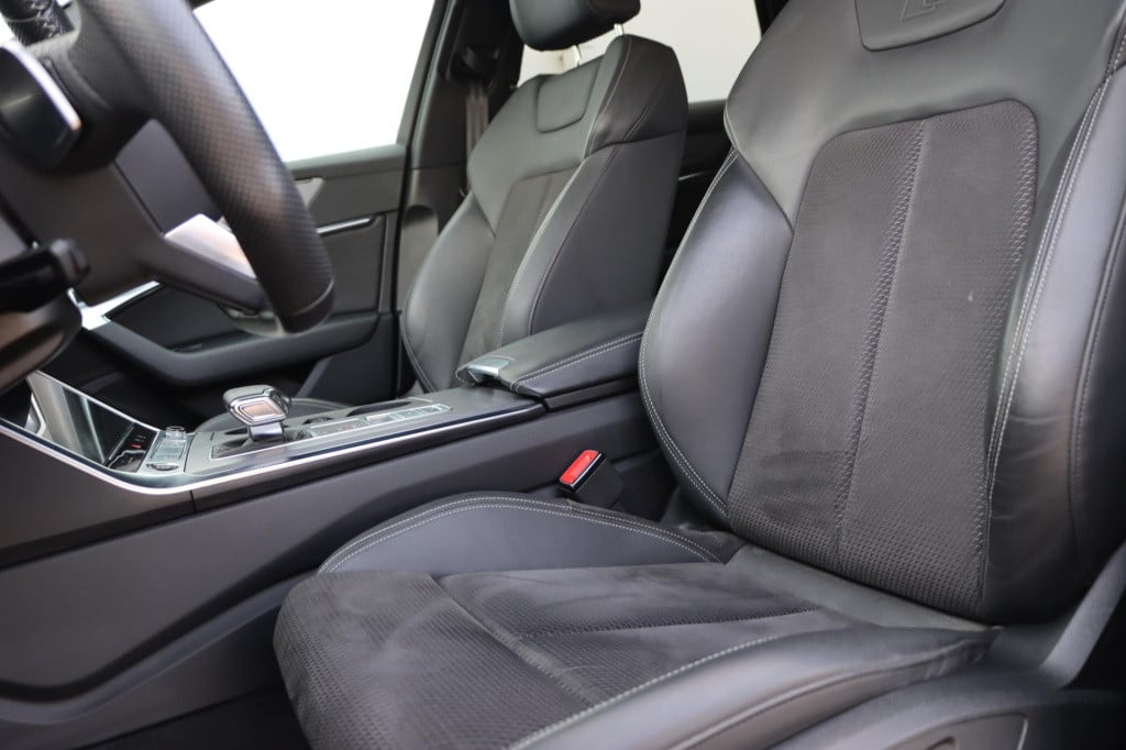 Audi A6 avant 55 tfsi e quattro s edition competition 367pk s-tr