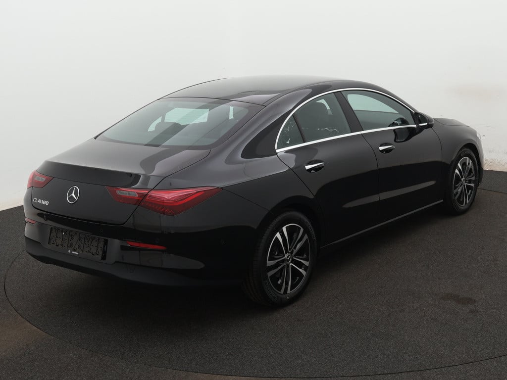 Mercedes-Benz Cla 180 star edition | dodehoekassistent | keyless go | parke