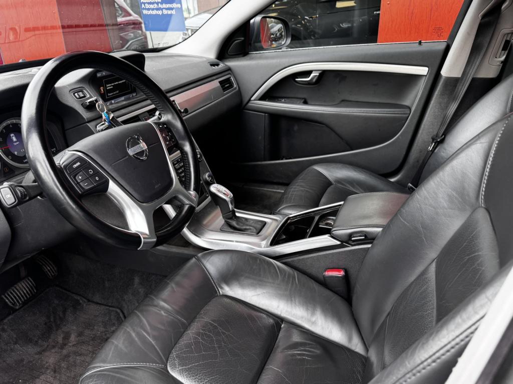 Volvo V70 1.6 t4 nordic | automaat | trekhaak | leer | nav