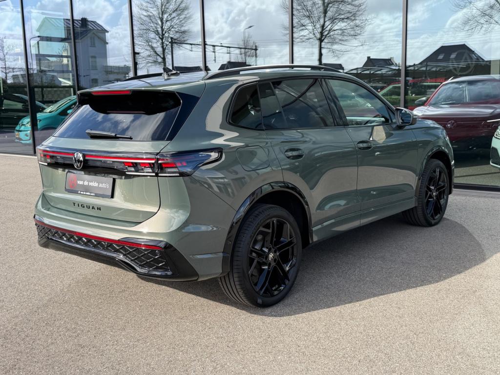 Volkswagen Tiguan 1.5 ehybrid r-line | black line | 360 camera | trekhaak |