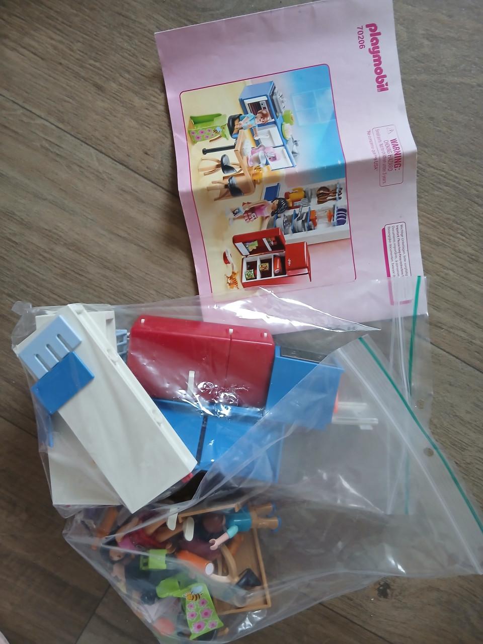 Playmobile dollhouse 70205