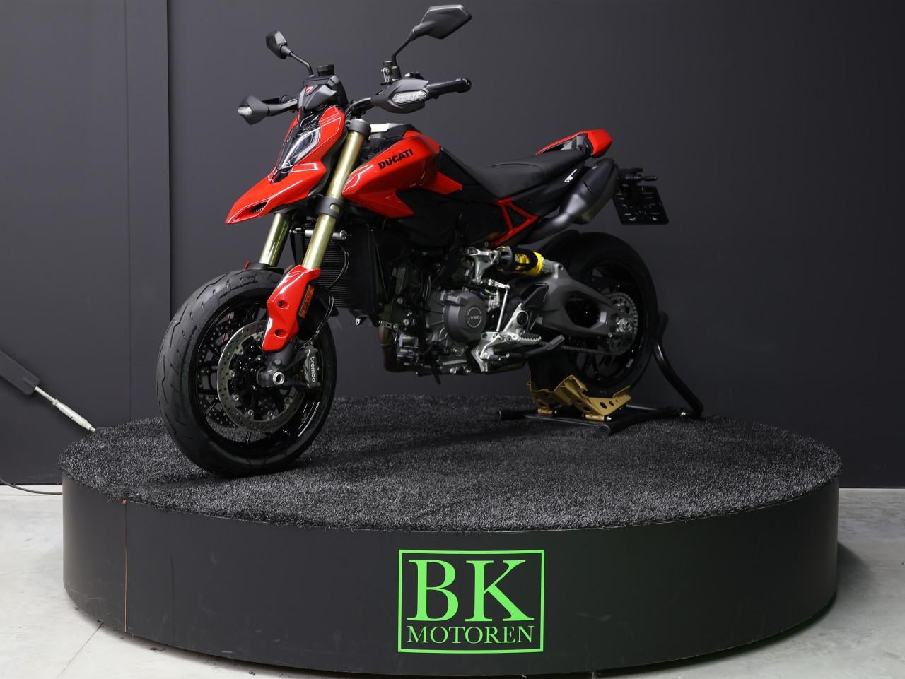 HYPERMOTARD V2 | BTW Motor