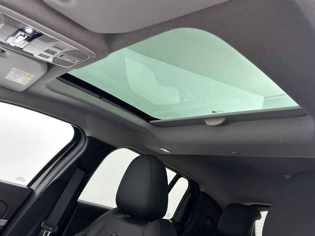 Jeep Avenger 1.2 e-hybrid summit