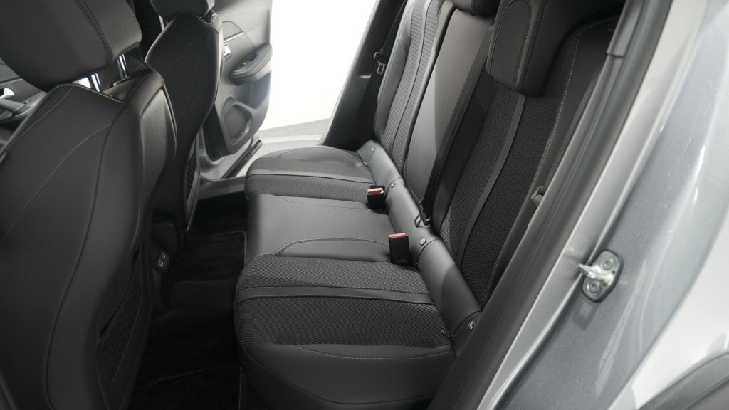 Peugeot 2008 puretech 130 eat8 gt | 360 camera | adaptieve cruise control |