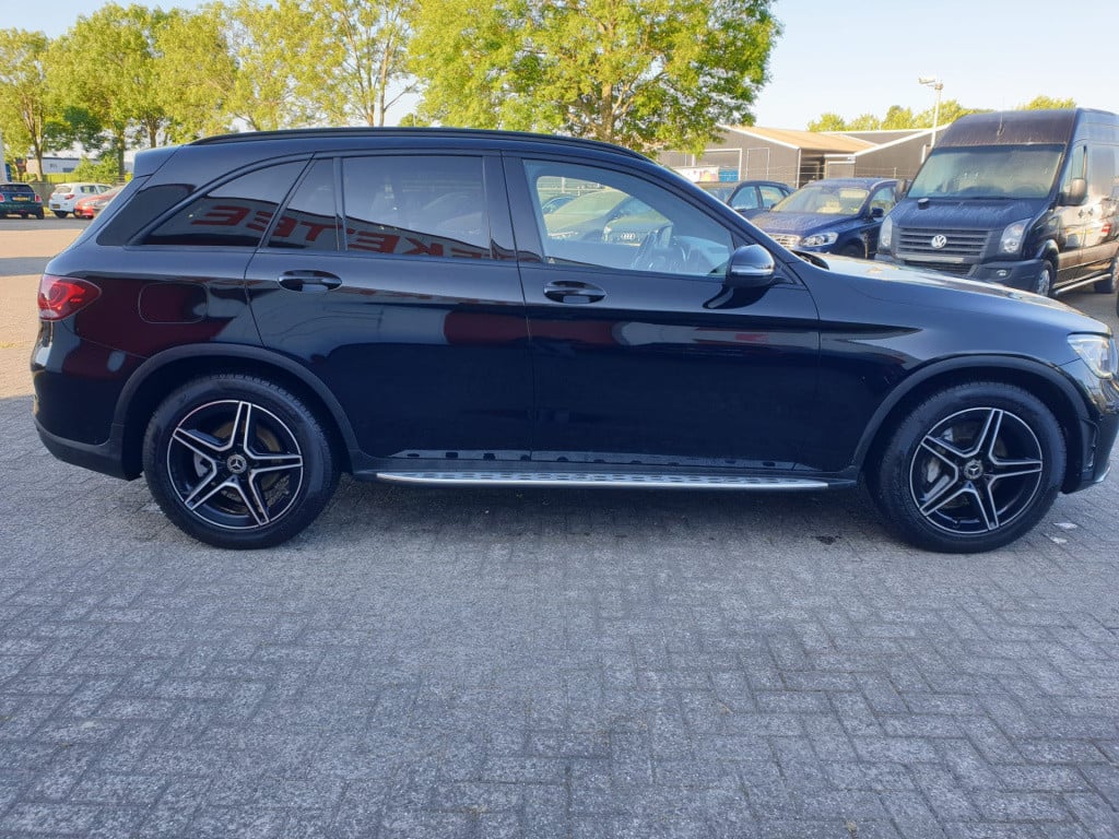Mercedes-Benz Glc 220d 4matic amg-line -schade!-