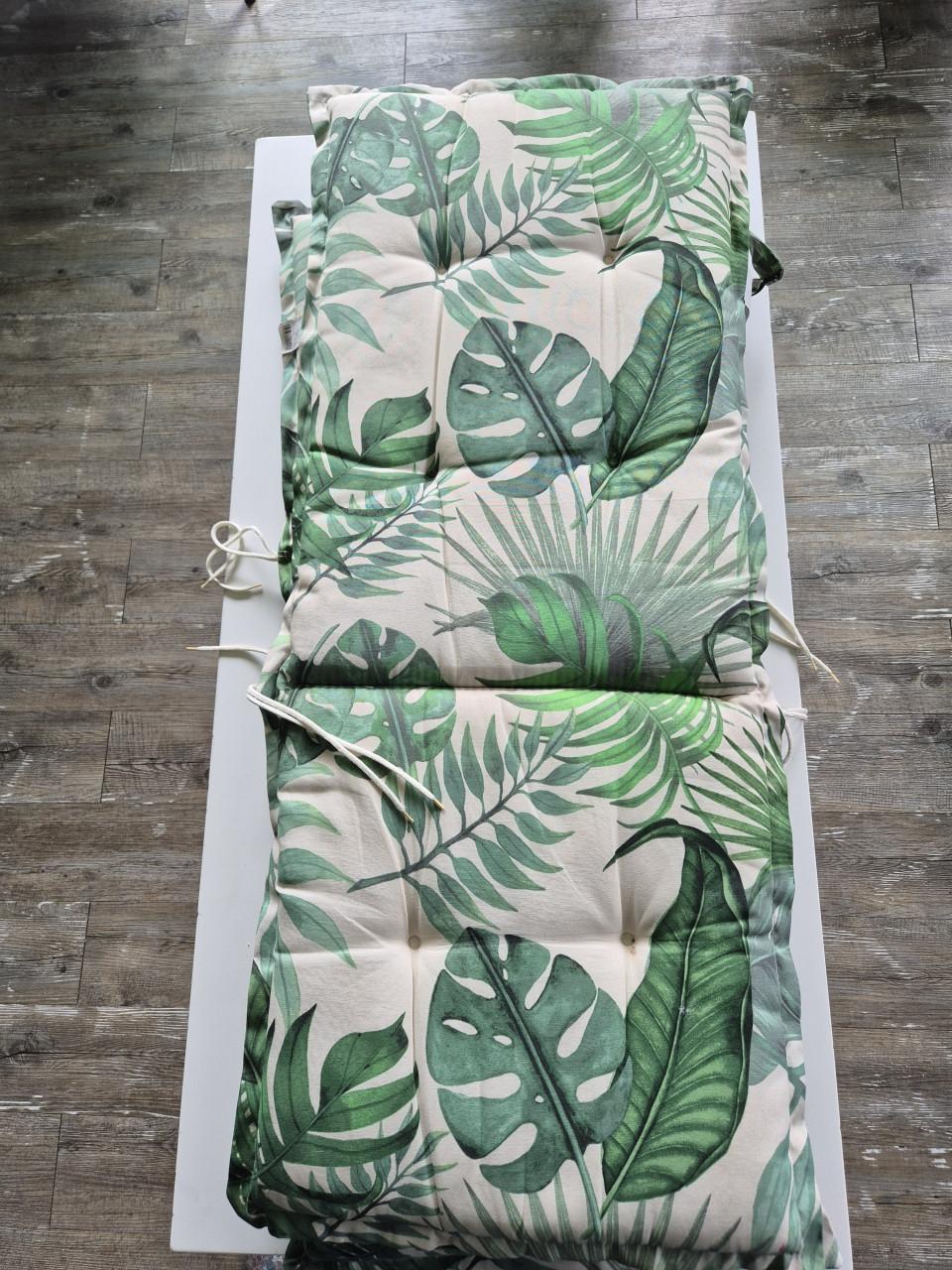 Set 3 Tuinstoelen, kussens en 1 tafel