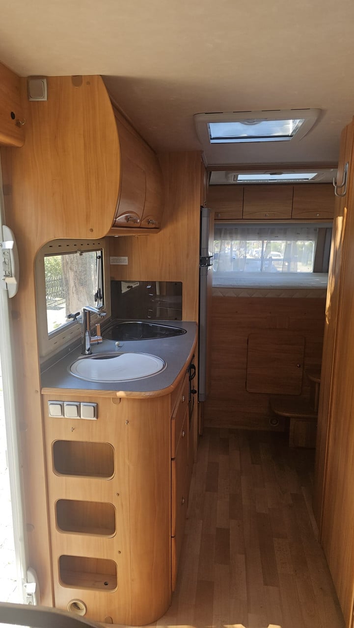 Adria isola 635 half integraal