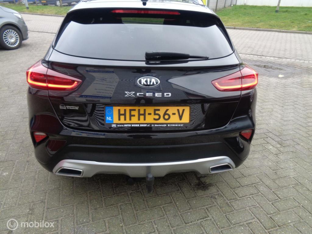 Kia Xceed 1.4 t-gdi executive/automaat/navi/panoramadak/half leer/18''lm/tr