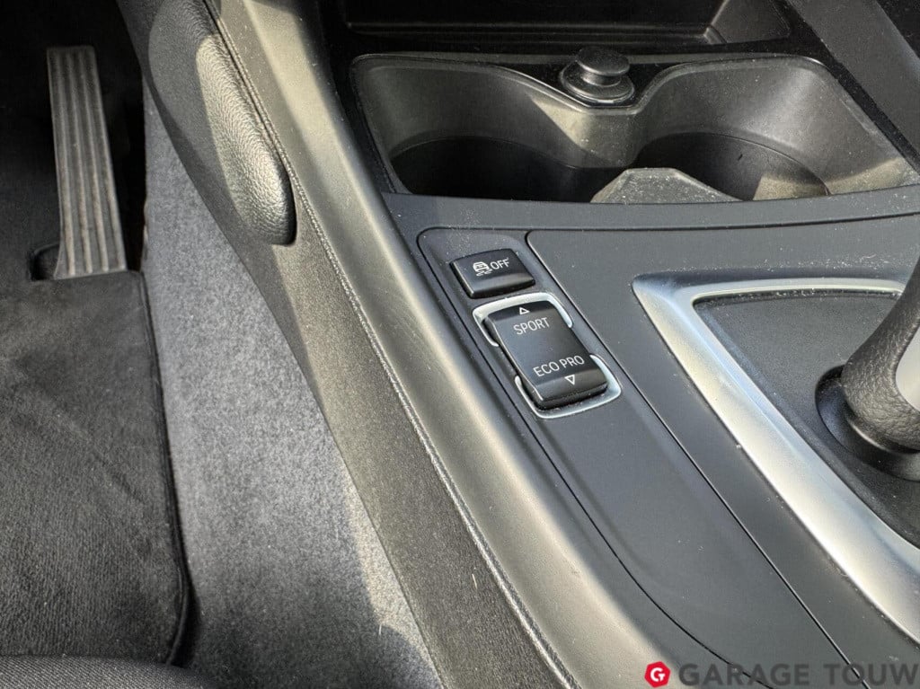 BMW 1 Serie 118i business+ sport xenon, afn. trekh. nl. auto