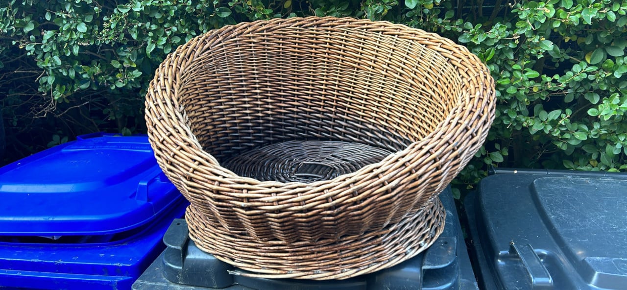 Rond rieten hondenmandje