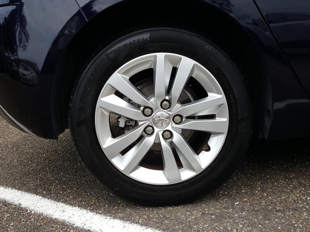 Peugeot 308 1.2 e-thp 110pk blue lease premium | navigatie | bt | cruise & 