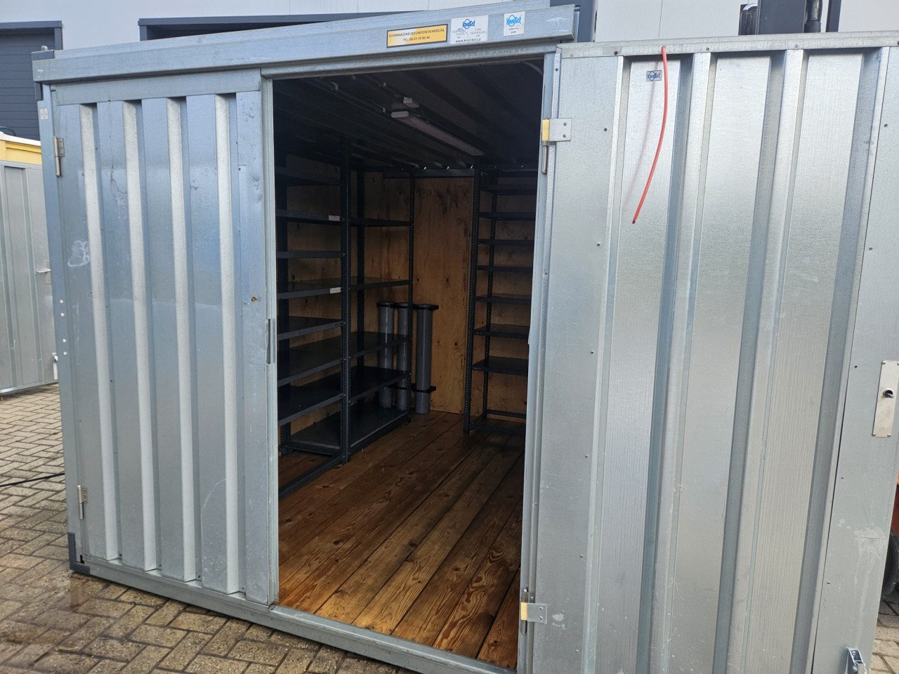 Gebruikte opslagcontainers te koop - 3x2 meter - reeds gemonteerd