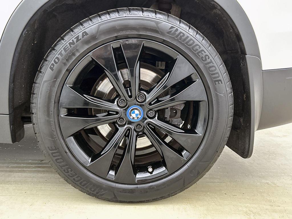 BMW X1 xdrive25e high executive | automaat | leder | parkeer sensoren | nav