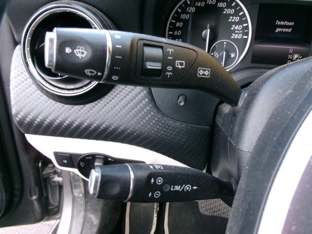 Mercedes-Benz Gla-klasse 200 automaat, cruise.contr., panoramadak, leer