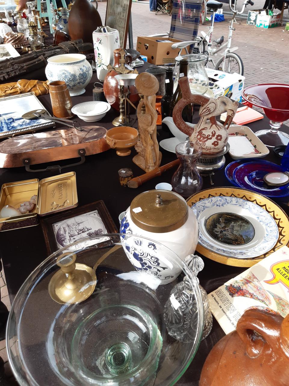 Antiek en brocante markt grote Markt Middelburg