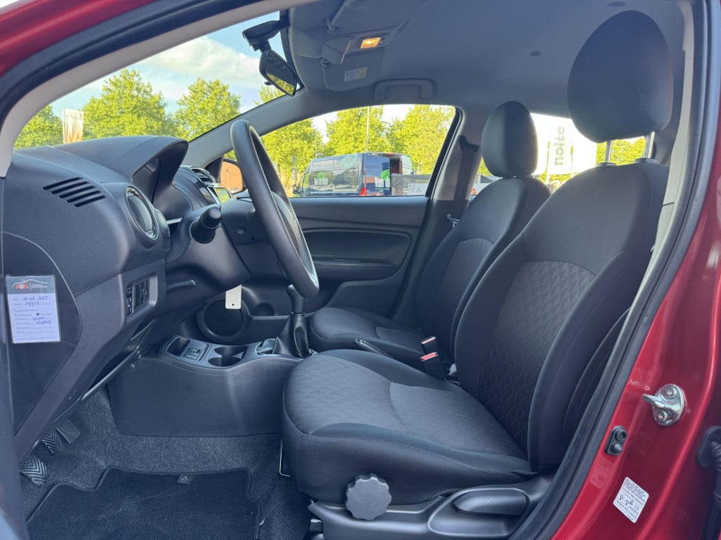 Mitsubishi Space Star 1.2 connect+