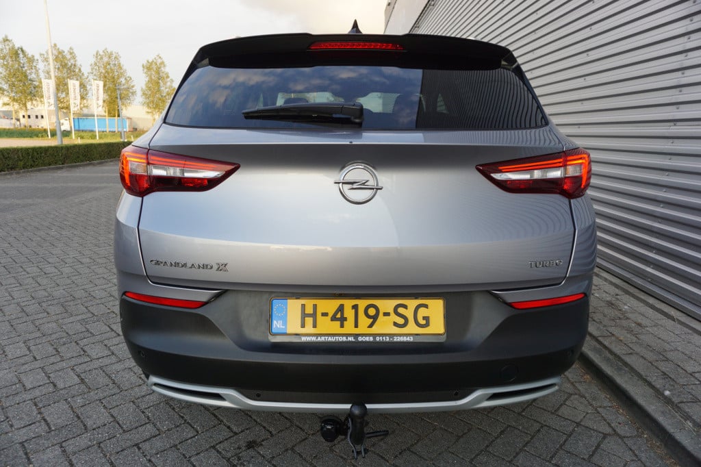 Opel Grandland X 1.2 turbo 120 jaar edition climate / navi / carplay / crui