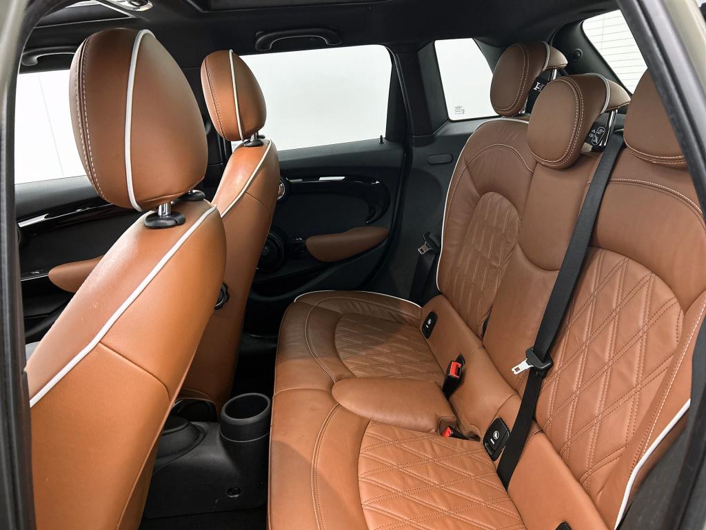 Mini Cooper mini 2.0 hammersmith | harman/kardon audio | schuidak | sfeerve