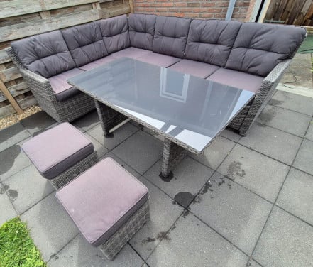 Dinner Loungeset (bezorgen mogelijk)