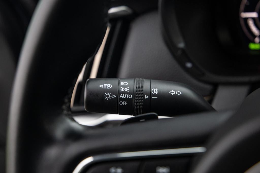 Mazda Cx-60 2.5 e-skyactiv phev homura stoelverwarming / carplay / dealer a