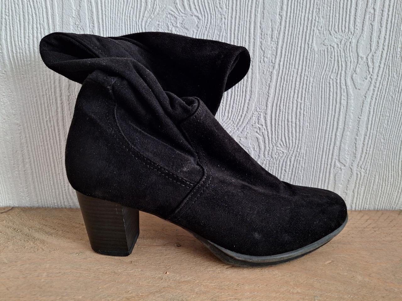 Laarzen met zachte schacht. maat 39