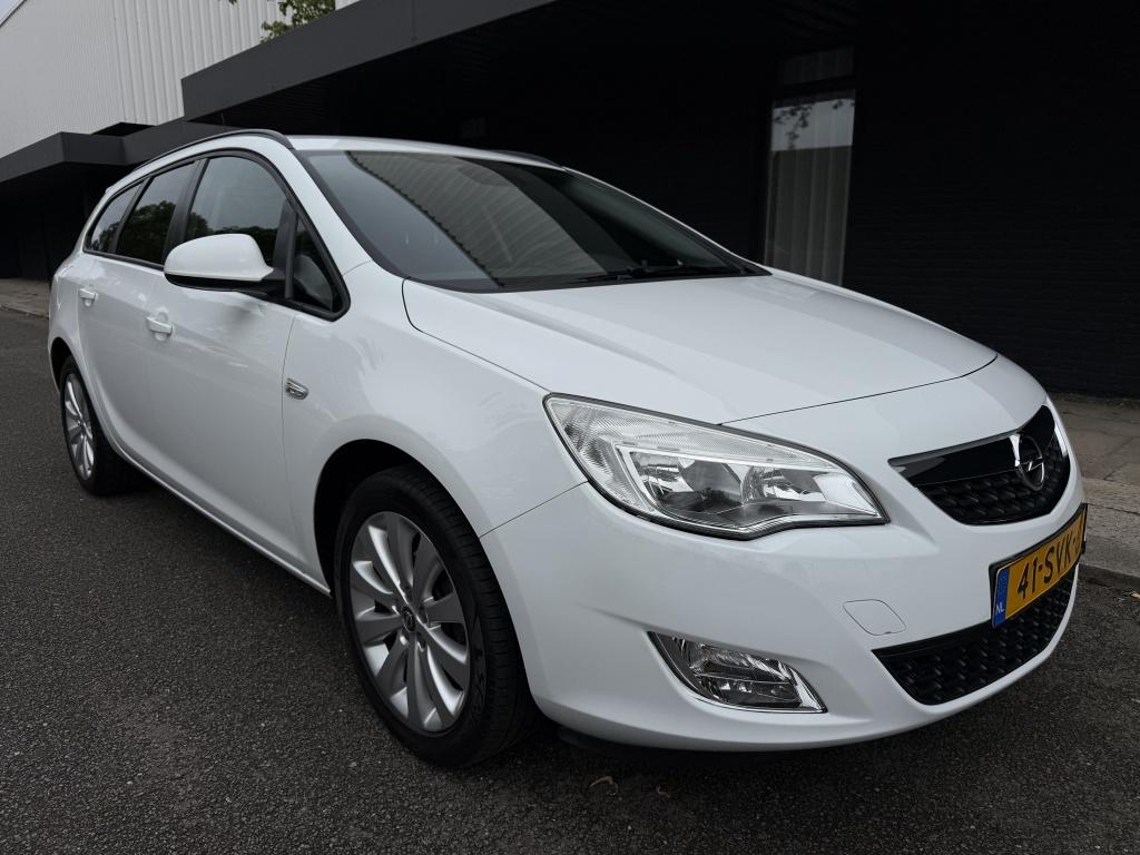 Opel Astra sports tourer 1.4 turbo edition