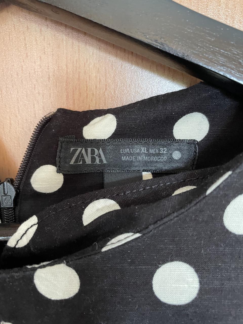 ZARA zw/wit midi dress