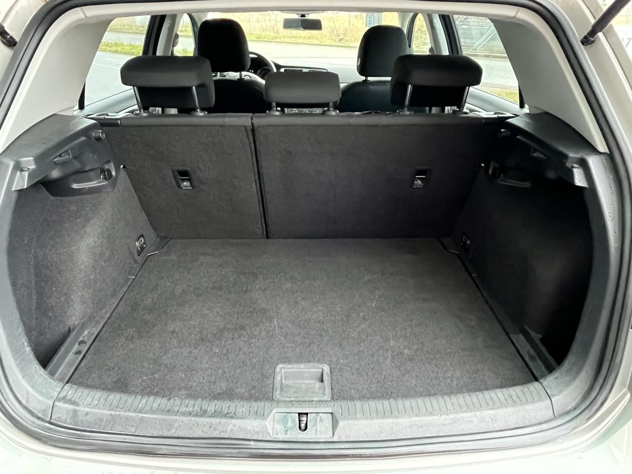 VW Golf7 1.2 tsi R-line pakket 18inch PDC APK 09/26