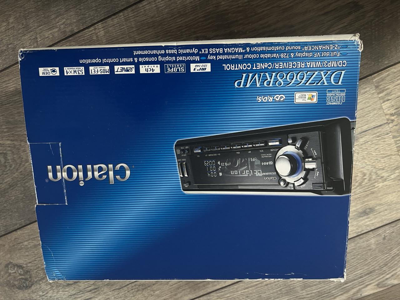 Clarion DXZ668RMP autoradio CD/MP3 compleet in doos ZGAN.