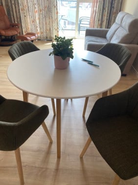 Eethoek rond 105cm wit met 4 stoelen