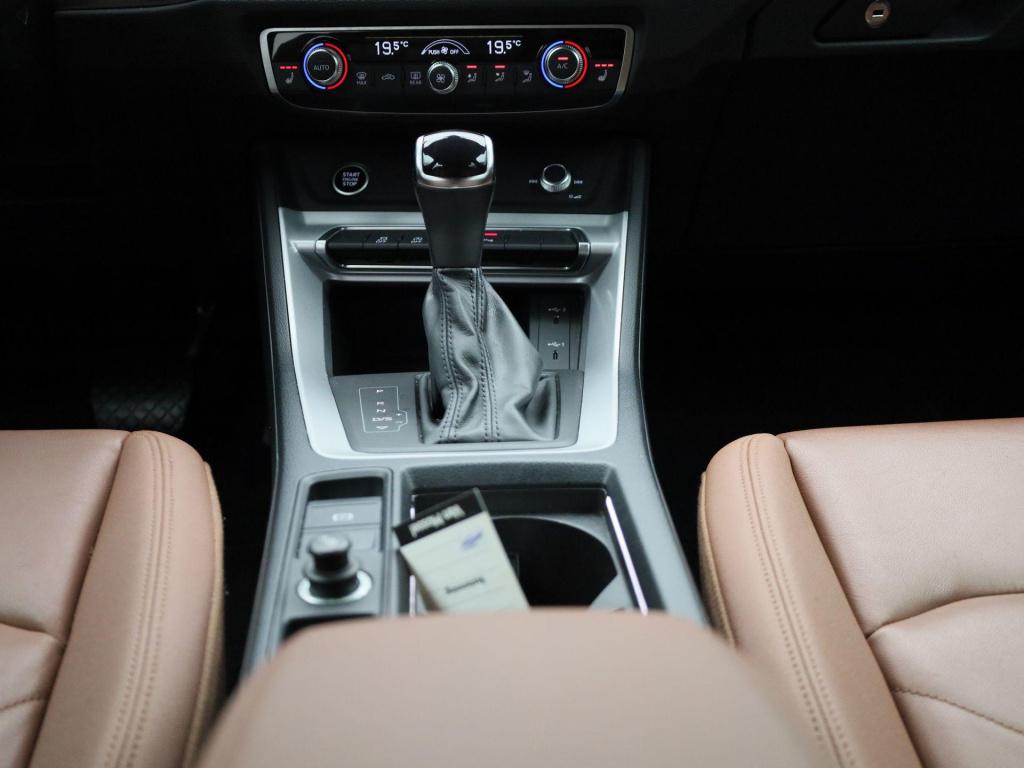 Audi Q3 35 tfsi pro line | automaat | leder | apple carplay / android auto 