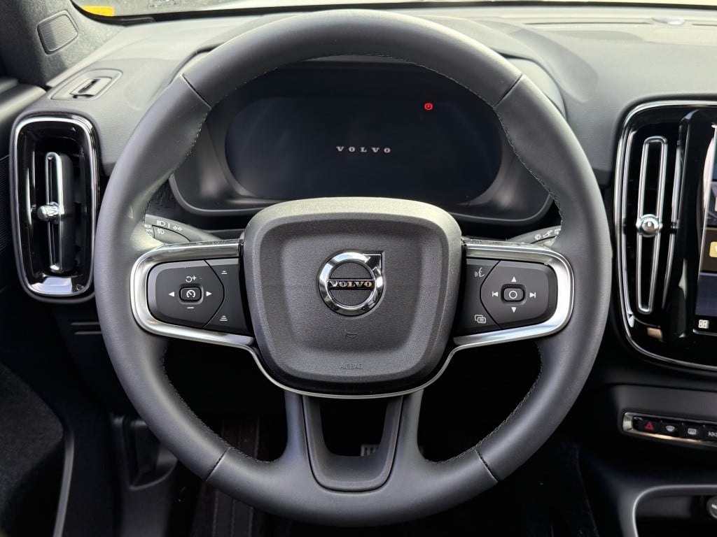 Volvo Ex40 extended range plus dark | extra getint glas | dak contrasterend