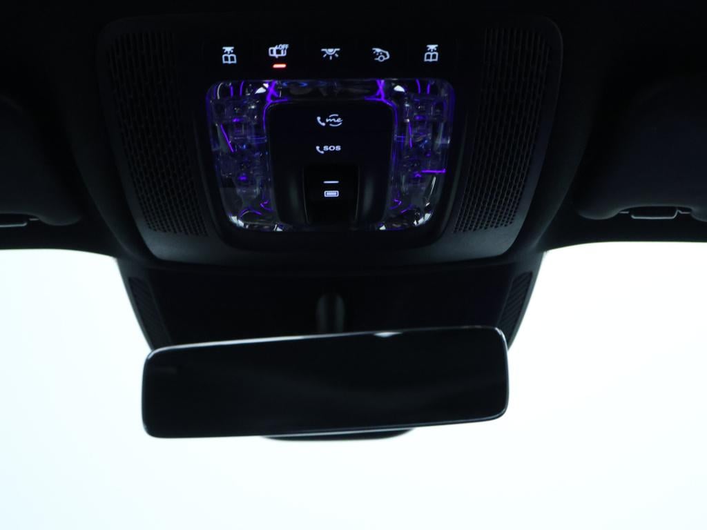 Mercedes-Benz Glb 200 amg line | panoramadak | trekhaak | cruise control | 