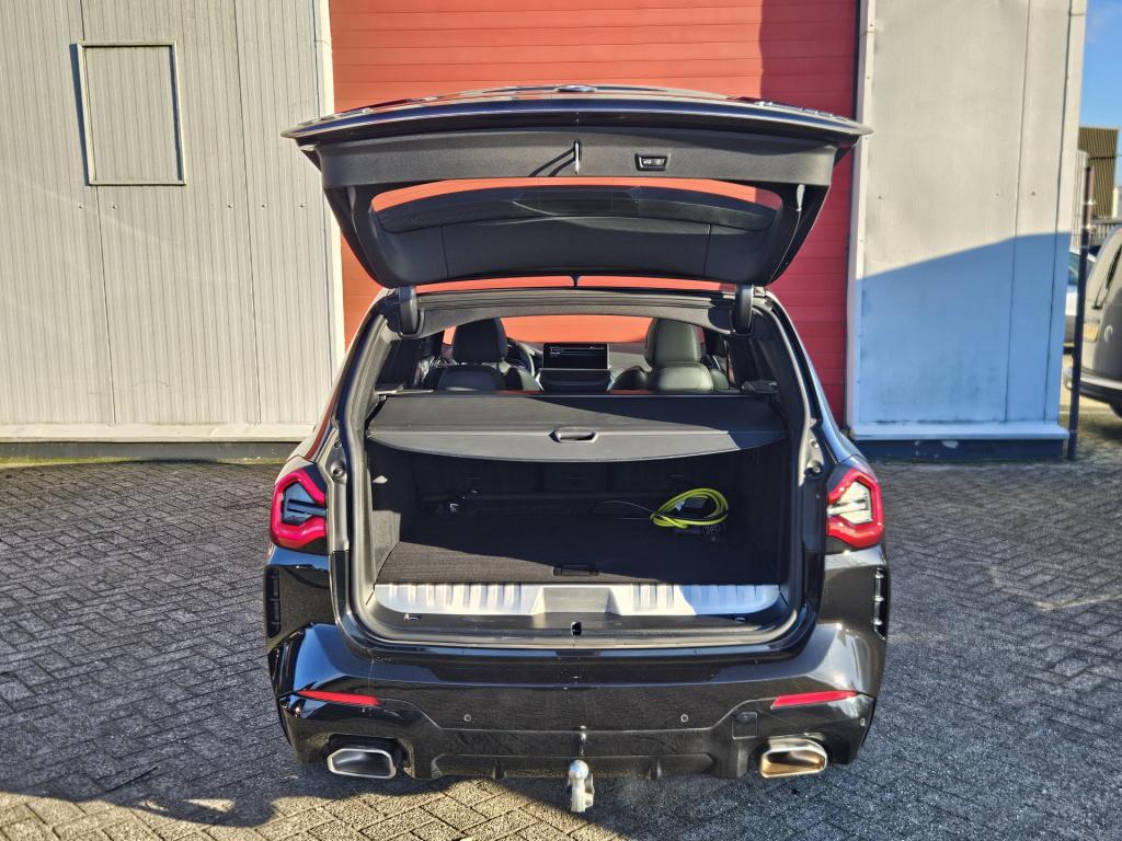 BMW X3 xdrive30e m-sport | pano | acc | camera