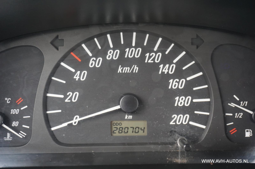 Opel Agila 1.2-16v color edition